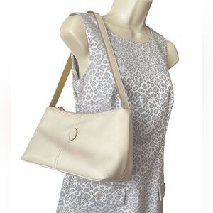 Vintage Mondani NY Handbag Simulated Leather Shoulder Bag Purse Bone Ivory Y2K